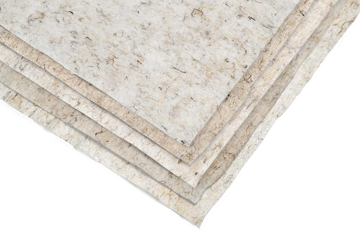 Wipes made with hemp fiber